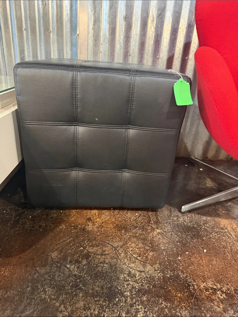 Moda Black Tufted Cube Ottoman
